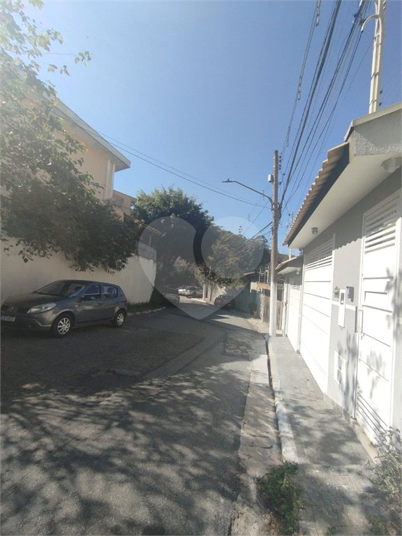 Sobrado à venda com 3 quartos em Vila Irmãos Arnoni, São Paulo, SP