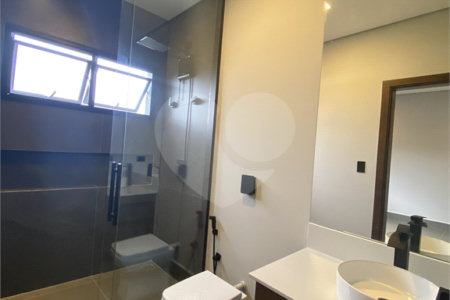 Casa à venda com 3 suítes no condomínio Portal dos Bandeirantes, Salto - SP