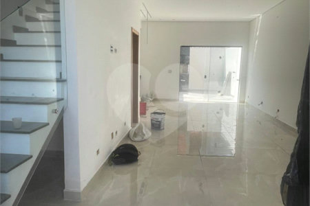 Casa à venda com 3 quartos, sendo 1 suíte,  em Jardim São Pedro, Mogi das Cruzes, SP
