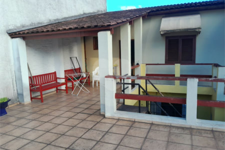 Sobrado à venda com 2 suítes em Várzea de Baixo, São Paulo, SP
