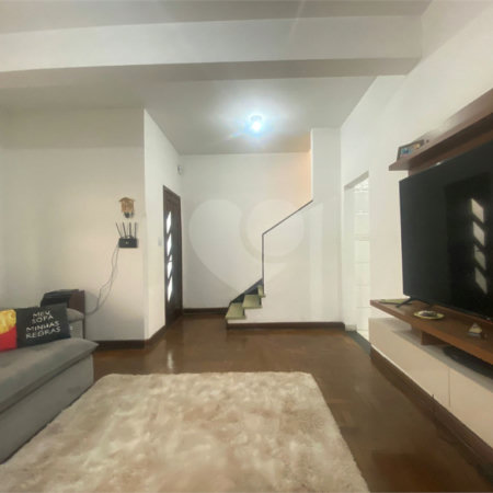 Sobrado à venda com 4 quartos em Vila Gustavo, São Paulo, SP