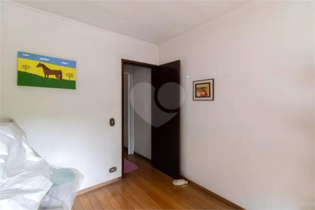 Casa à venda com 3 quartos, sendo 2 suítes,  em Jardim Santa Mena, Guarulhos, SP