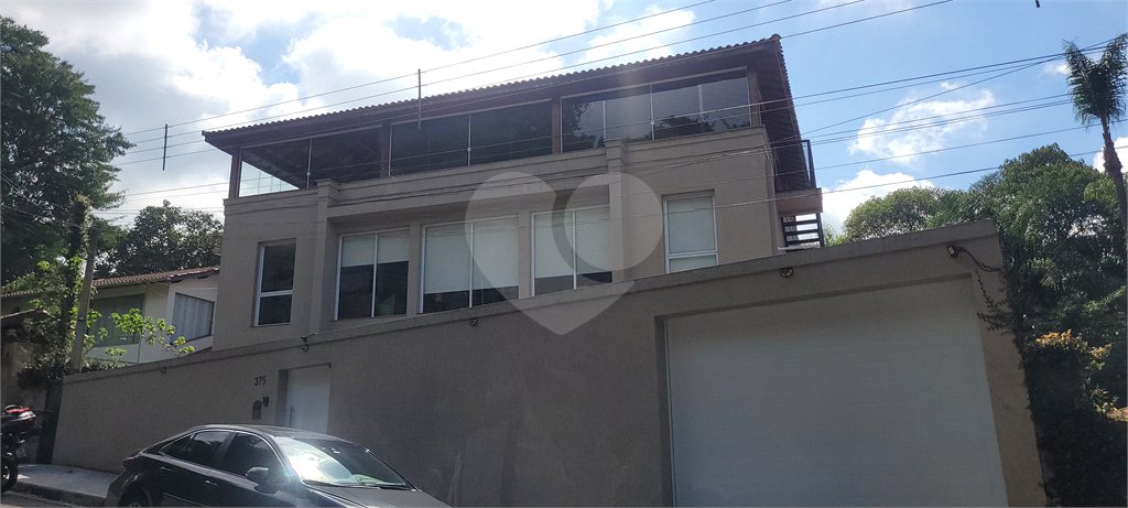 Casa à venda ou para alugar com 3 suítes no condomínio Sausalito, Mairiporã - SP