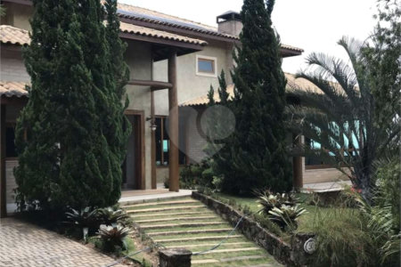 Casa à venda com 5 suítes no condomínio Porto Atibaia, Atibaia - SP