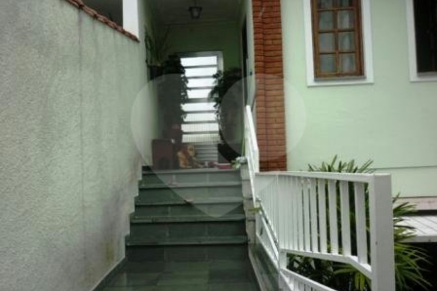 Sobrado à venda com 3 quartos, sendo 1 suíte, em Jardim Virginia Bianca, São Paulo, SP