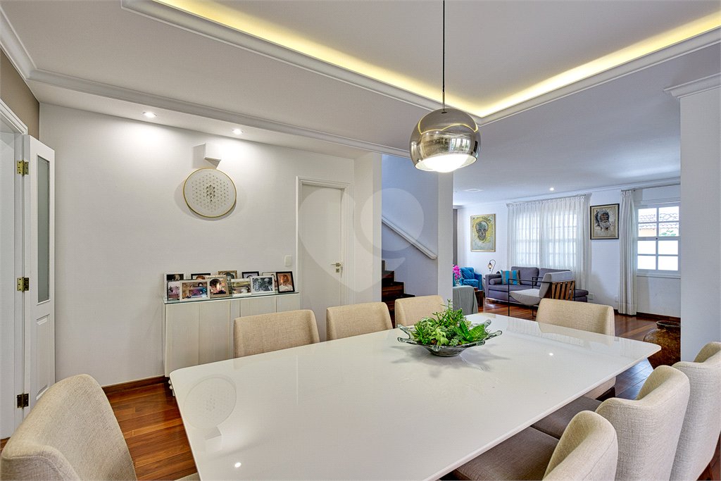 Casa à venda com 4 suítes no condomínio Conjunto Residencial São Benedito, São Paulo - SP