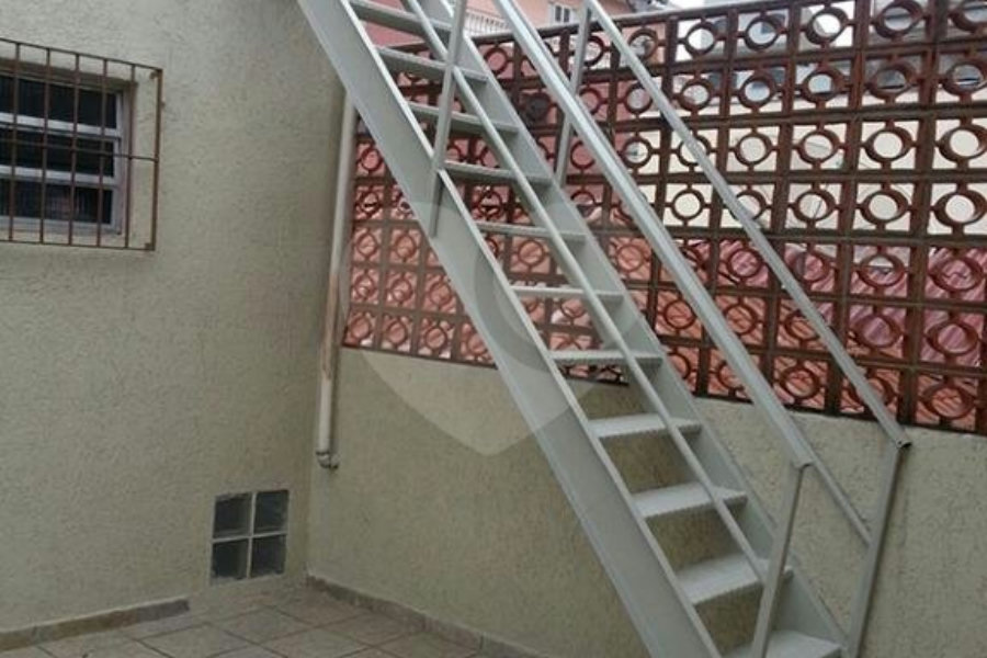 Sobrado à venda com 3 quartos, sendo 1 suíte, em Vila Nova Cachoeirinha, São Paulo, SP