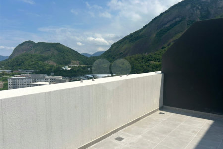 Cobertura à venda com 3 quartos, sendo 1 suíte, em Jacarepaguá, Rio de Janeiro, RJ