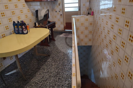 Casa à venda com 3 quartos, sendo 2 suítes, em Vila Nivi, São Paulo, SP
