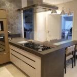 CASA A VENDA NO URBANOVA, CONDOMINIO JAGUARY, 4 DORMITORIOS, 4 SUITES, 5 VAGAS, PISCINA, SJC