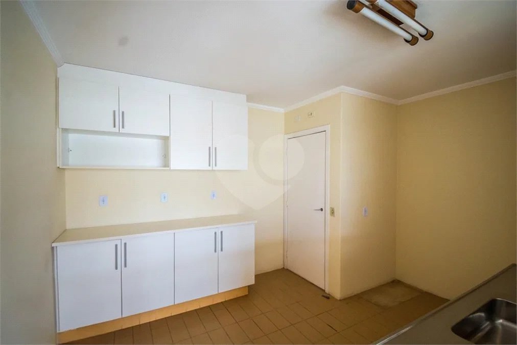Apartamento a Venda no Condomínio Edifício Guarujá em Campinas/SP
