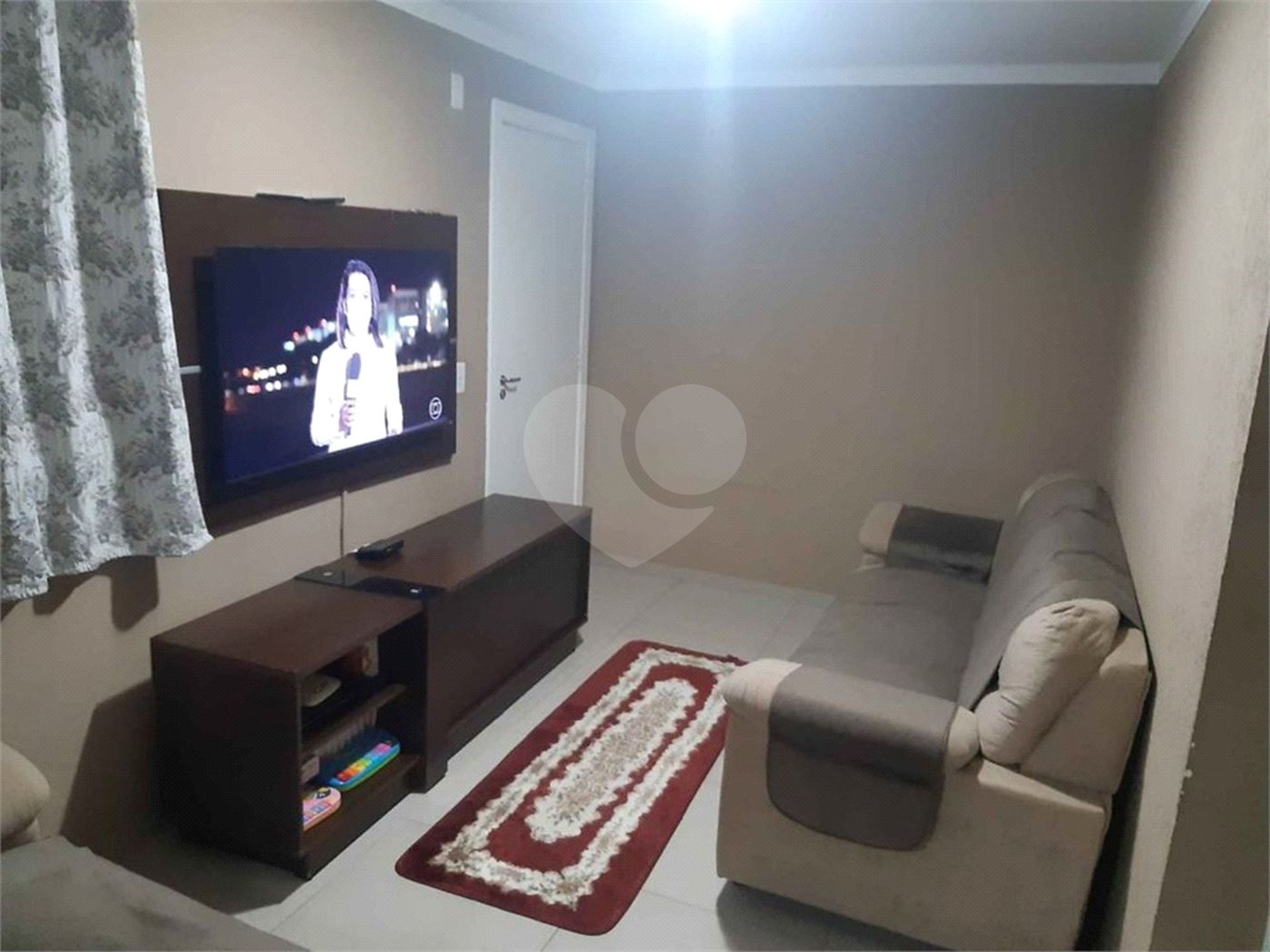 Apartamento no Condomínio Mont Azul.