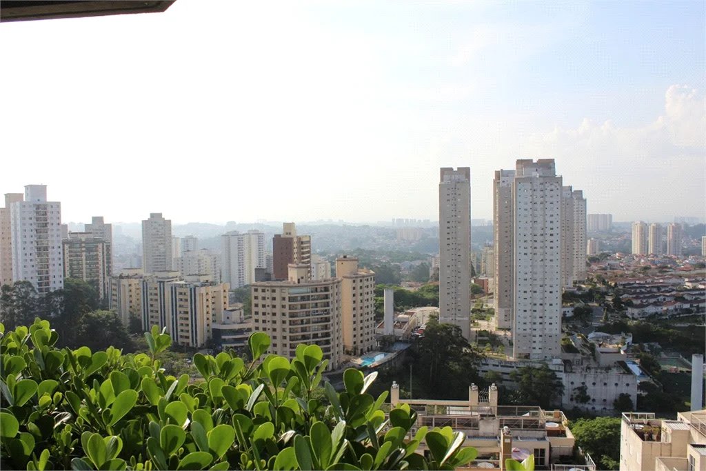 Apartamento à venda com 4 quartos, sendo 3 suítes, em Vila Suzana, São Paulo, SP
