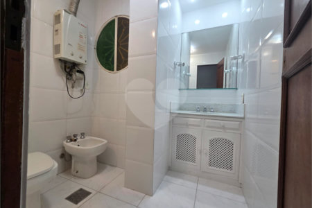 Cobertura à venda ou para alugar com 3 quartos, sendo 1 suíte, em Tijuca, Rio de Janeiro, RJ