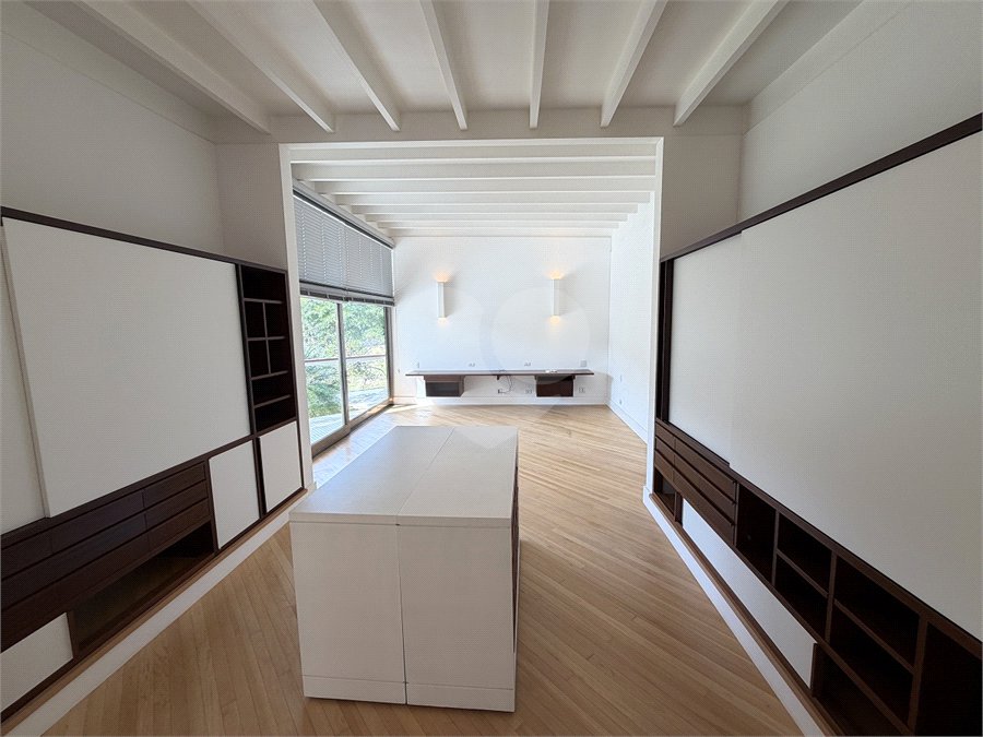 Casa à venda com 4 suítes em Residencial Tamboré, Barueri, SP