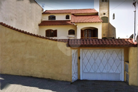 Sobrado à venda com 3 quartos, sendo 1 suíte, em Vila Gustavo, São Paulo, SP