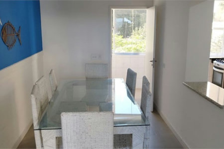 Apartamento Residencial à venda, Pitangueiras, Guarujá - AP0444.