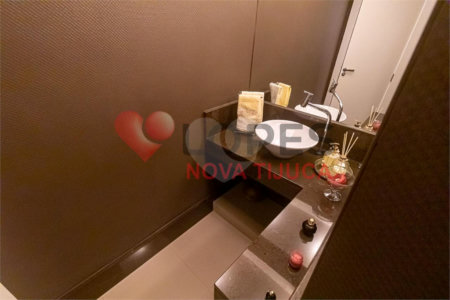 Apartamento à venda com 3 quartos, sendo 1 suíte, em Copacabana, Rio de Janeiro, RJ