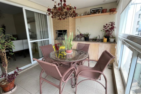 Apartamento à venda com 4 quartos, sendo 3 suítes, em Vila Andrade, São Paulo, SP