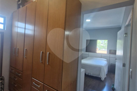 Casa à venda com 4 quartos, sendo 2 suítes, no condomínio Grape Village, Vinhedo - SP