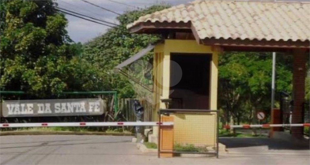 Terreno à venda no condomínio Vale da Santa Fé, Vinhedo - SP