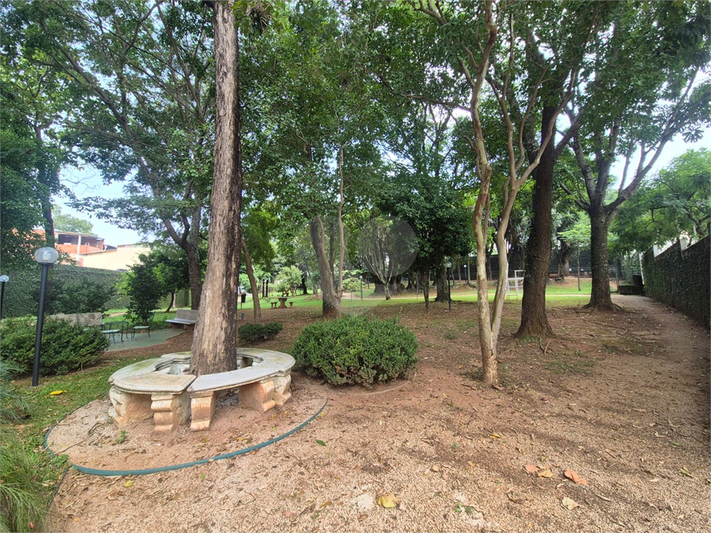 Casa à venda com 3 quartos, sendo 2 suítes, no condomínio Quintas Marajoara, São Paulo - SP