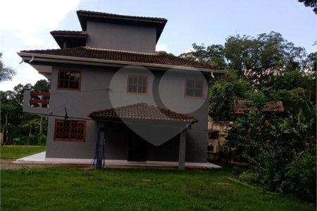 Casa de Vila à venda com 4 suítes em Guarapiranga, São Paulo, SP