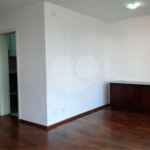 Apartamento à venda com 3 quartos, sendo 1 suíte, em Jardim Marajoara, São Paulo, SP