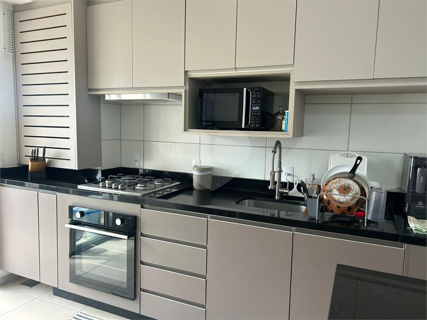 Apartamento à venda com 2 quartos, sendo 1 suíte, em Além Ponte, Sorocaba, SP