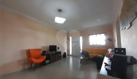 Sobrado à venda com 3 quartos, sendo 1 suíte, em Saúde, São Paulo, SP
