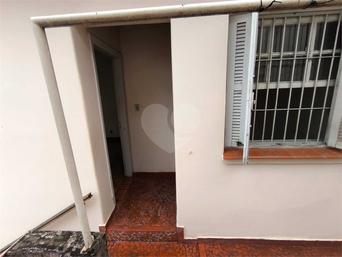Sobrado à venda com 5 quartos, sendo 1 suíte, em Jardim Trussardi, São Paulo, SP