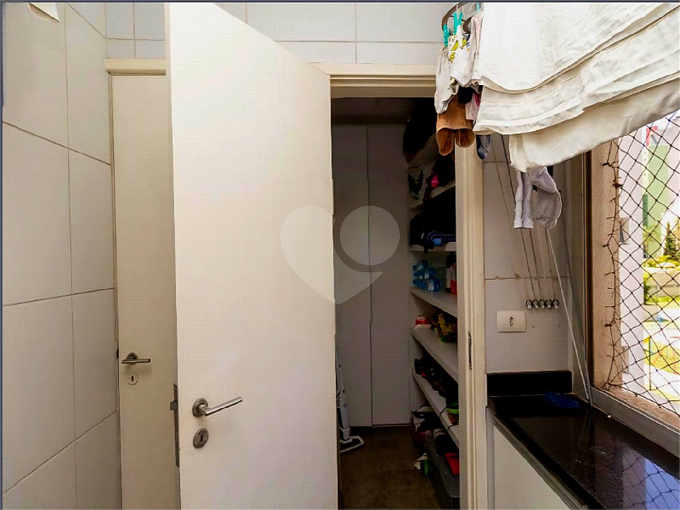 Apartamento à venda com 3 quartos, sendo 2 suítes,  em Pinheiros, São Paulo, SP