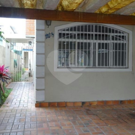Sobrado à venda com 3 quartos, sendo 1 suíte,  em Cidade Monções, São Paulo, SP