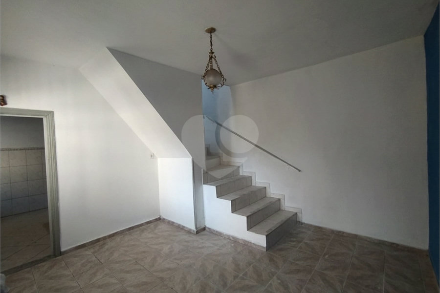 Sobrado à venda com 3 quartos em Vila Santa Clara, São Paulo, SP