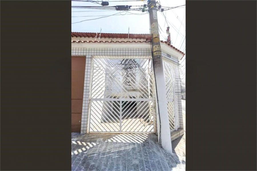 Sobrado à venda ou para alugar com 3 suítes em Parada Inglesa, São Paulo, SP