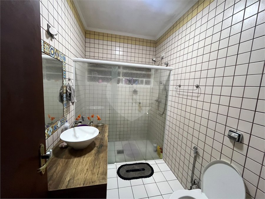 Casa à venda com 3 quartos, sendo 1 suíte, em Parque Santa Marta, São Carlos, SP