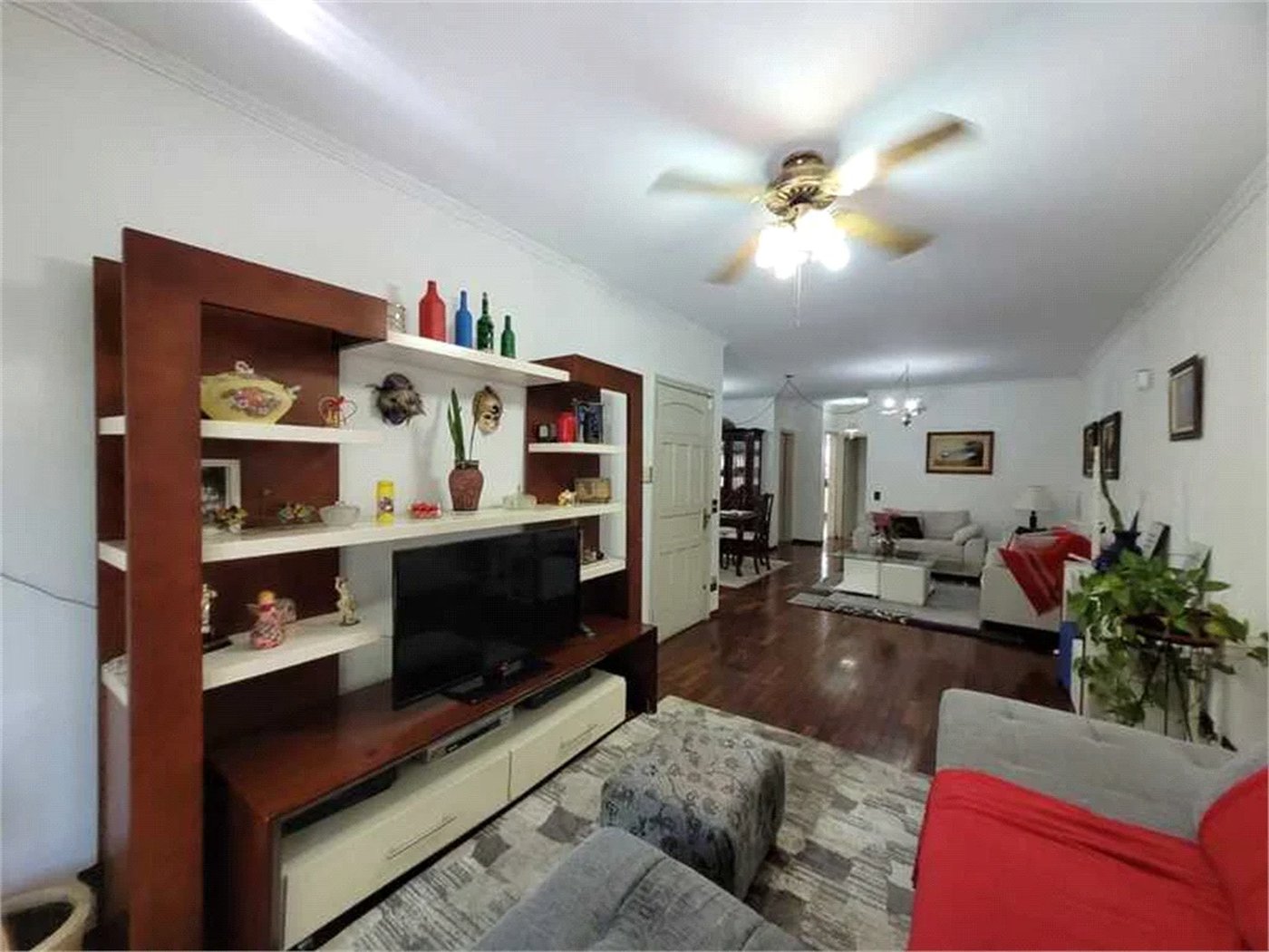 Sobrado à venda com 6 quartos, sendo 2 suítes, em Vila Romana, São Paulo, SP