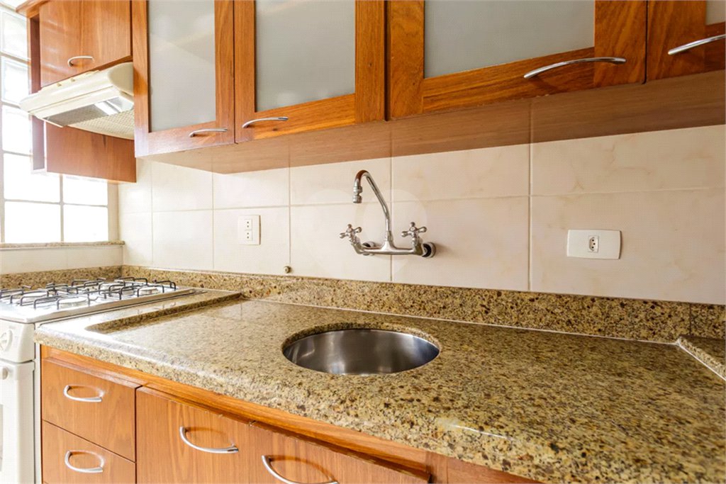 Apartamento à venda com 2 quartos, sendo 1 suíte, em Vila Olímpia, São Paulo, SP