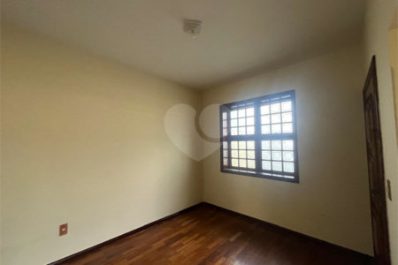 Casa à venda com 5 quartos, sendo 1 suíte, no Centro, Itapetininga, SP