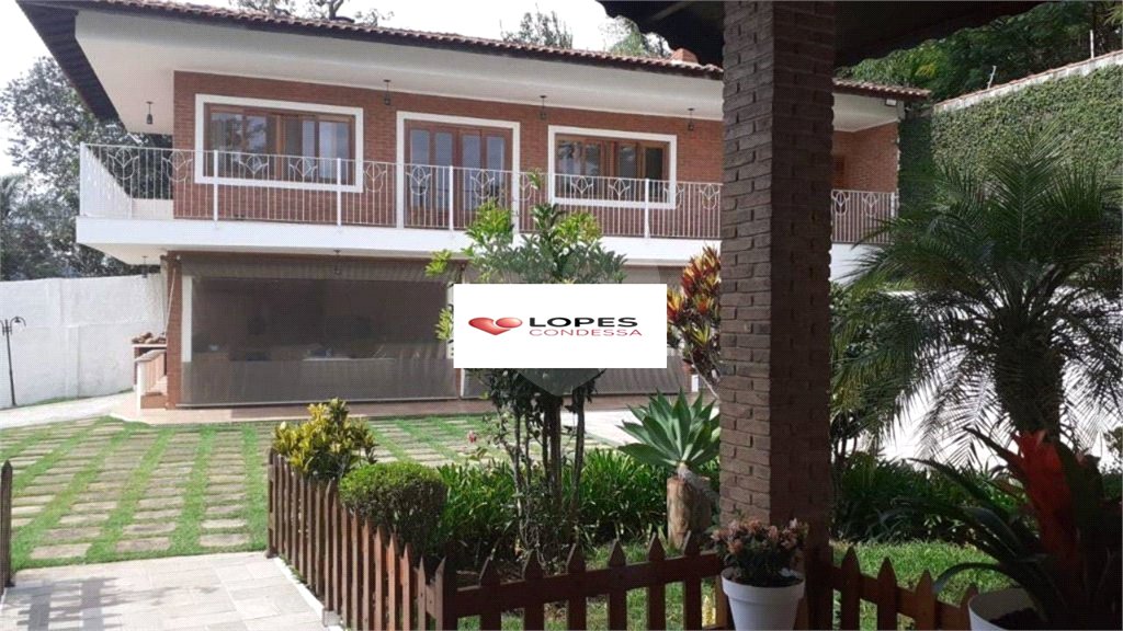 Casa à venda com 6 suítes em Caraguatá, Mairiporã, SP
