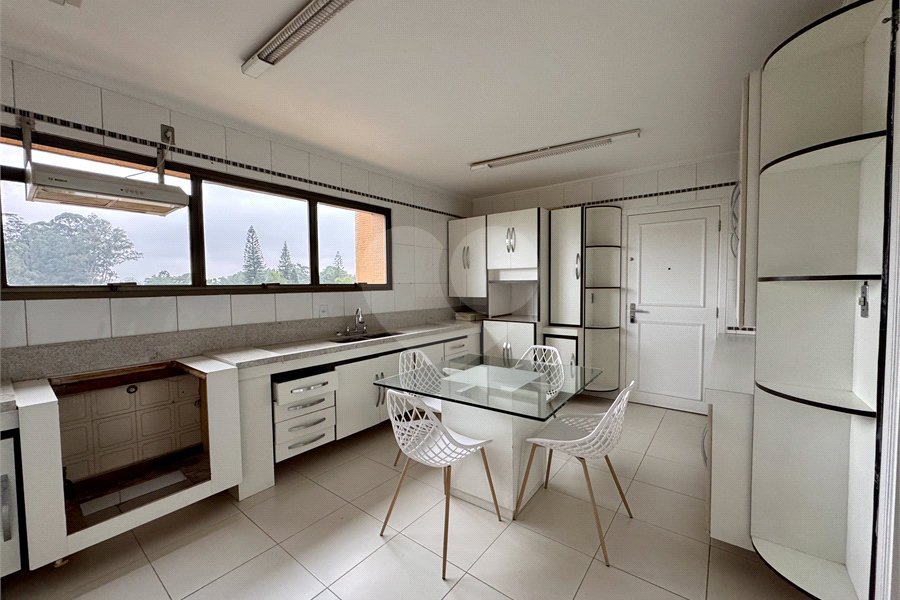 Apartamento à venda com 4 quartos, sendo 1 suíte,  em Horto Florestal, São Paulo, SP