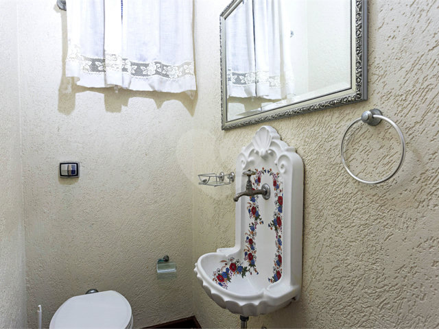 Casa à venda com 3 quartos, sendo 1 suíte,  em Chácara Santo Antônio, São Paulo, SP