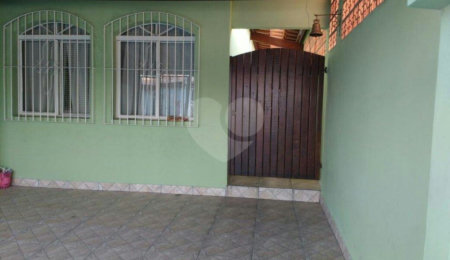 Sobrado à venda com 3 quartos, sendo 1 suíte,  em Vila Mazzei, São Paulo, SP