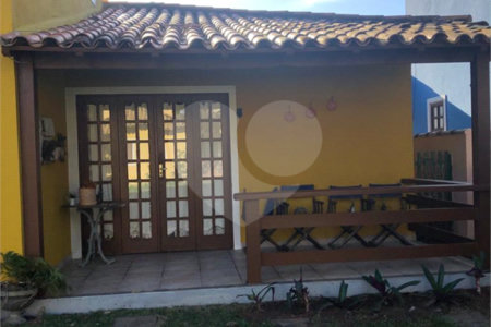 Casa à venda com 3 quartos, sendo 1 suíte, em Marina, Armação dos Búzios, RJ