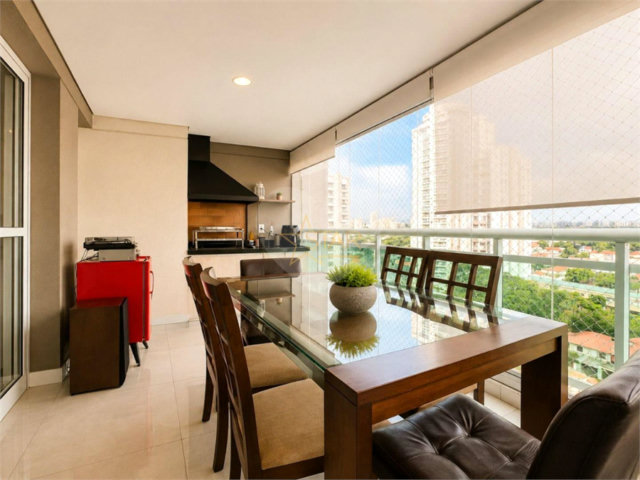 Apartamento à venda com 3 quartos, sendo 1 suíte,  em Brooklin, São Paulo, SP