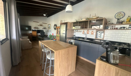 Casa à venda com 3 suítes no condomínio Estância Marambaia, Vinhedo - SP