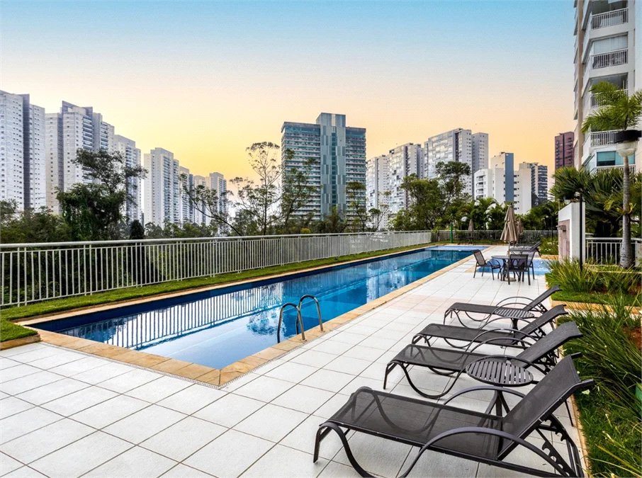 Apartamento à venda com 3 quartos, sendo 1 suíte, em Vila Andrade, São Paulo, SP