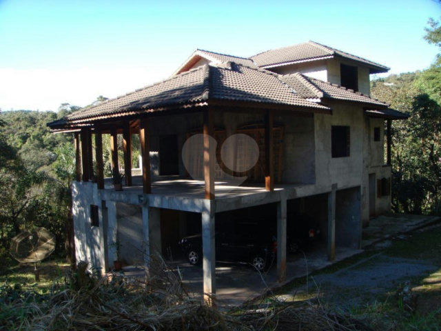 Casa em condomínio à venda com 4 suítes em Serra da Cantareira, Mairiporã, SP