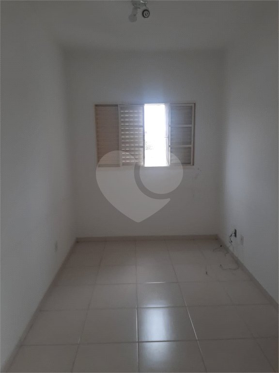 Apartamento para venda ou locação no Residencial Bianchi.
