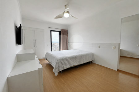 Apartamento à venda com 4 quartos, sendo 1 suíte, em Moema, São Paulo, SP